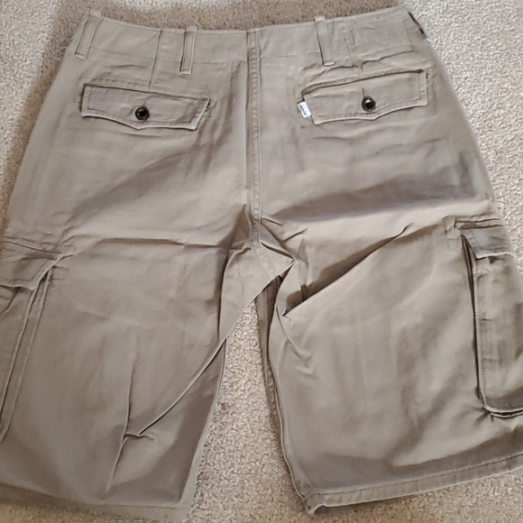 Mens shorts size 30 Levi's - Picture 2 of 4